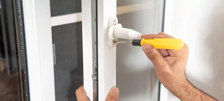 Casement Window Handle Replacement in Pine Hills, FL