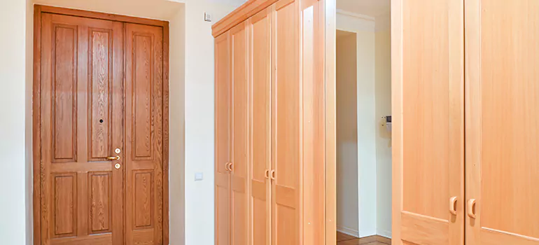 Glass Closet Door Repair in Pine Hills, FL