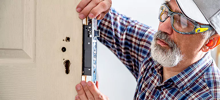 Exterior Door Handle Replacement in Pine Hills, FL